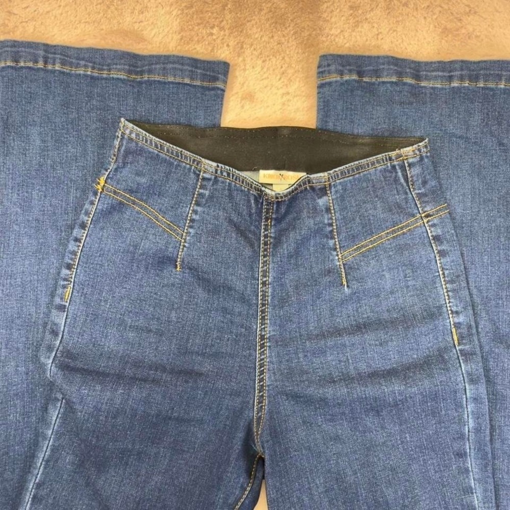 High rise Y2K inspired medium wash flare jeans - Picture 5 of 8